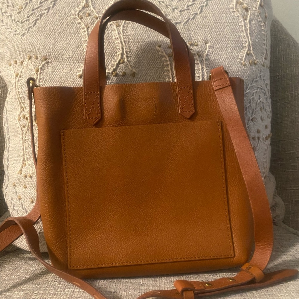 MADEWELL The Small Transport Crossbody Bag in English Saddle Leather